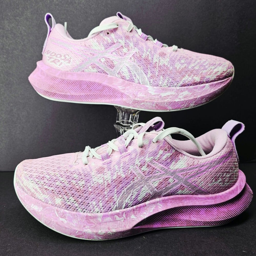Asics Women 8.5 Comfy footwear